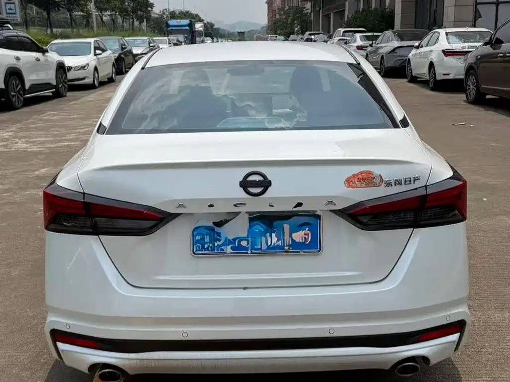 Nissan Teana — миниатюра 5