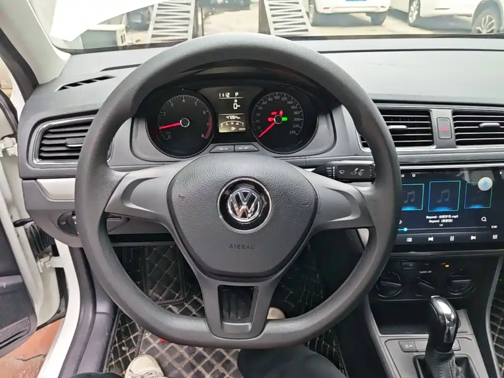 Volkswagen Lavida — миниатюра 7