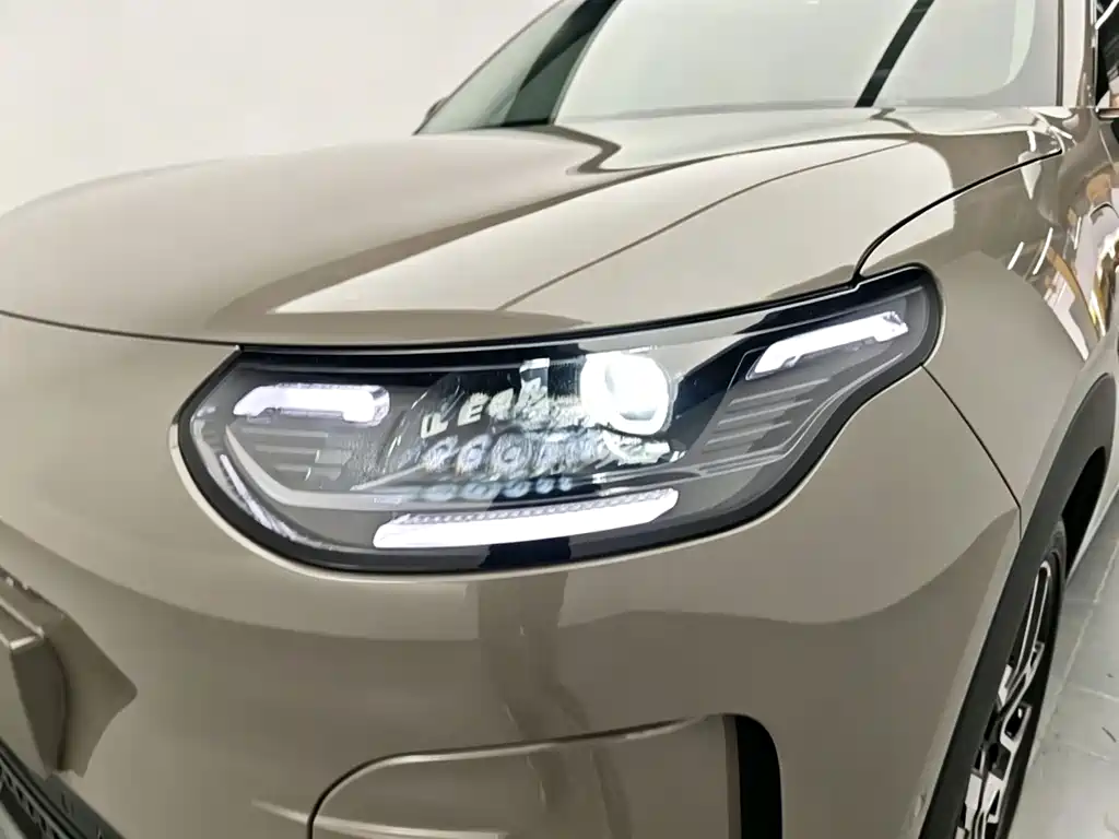 Leapmotor Leapmotor A10 — миниатюра 18
