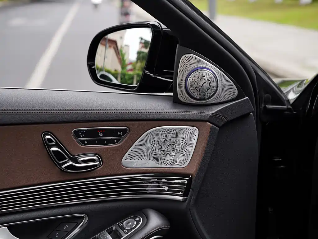 Mercedes-Benz Maybach S-Class S 560 4MATIC, фото 18