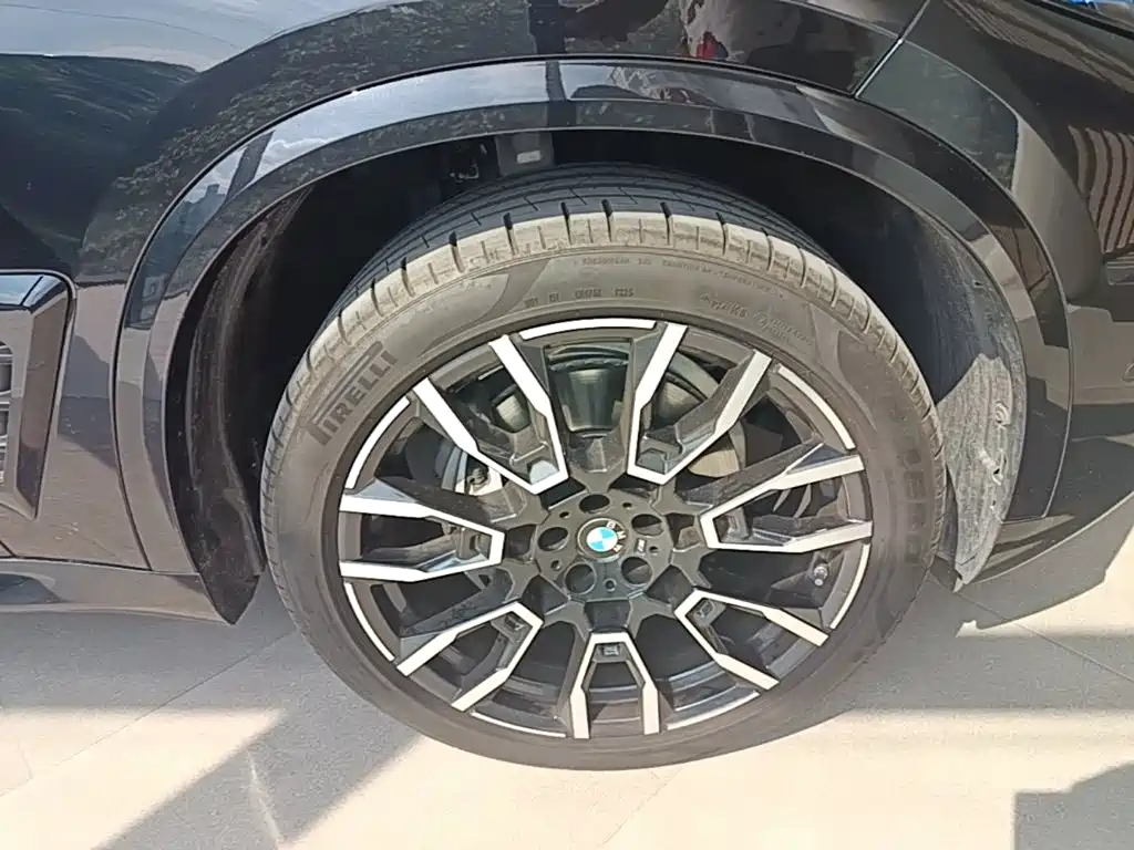 BMW X5 — миниатюра 12