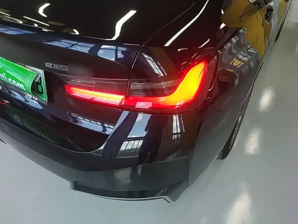 BMW i3 — миниатюра 8