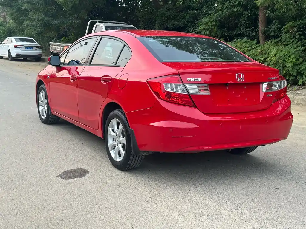 Honda Civic — миниатюра 5