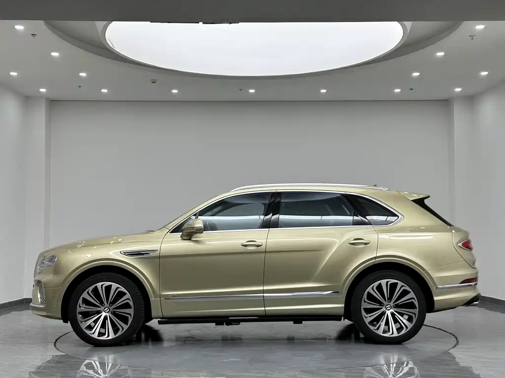 Bentley Bentayga — миниатюра 5
