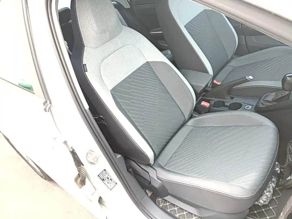 Volkswagen Lavida — миниатюра 25
