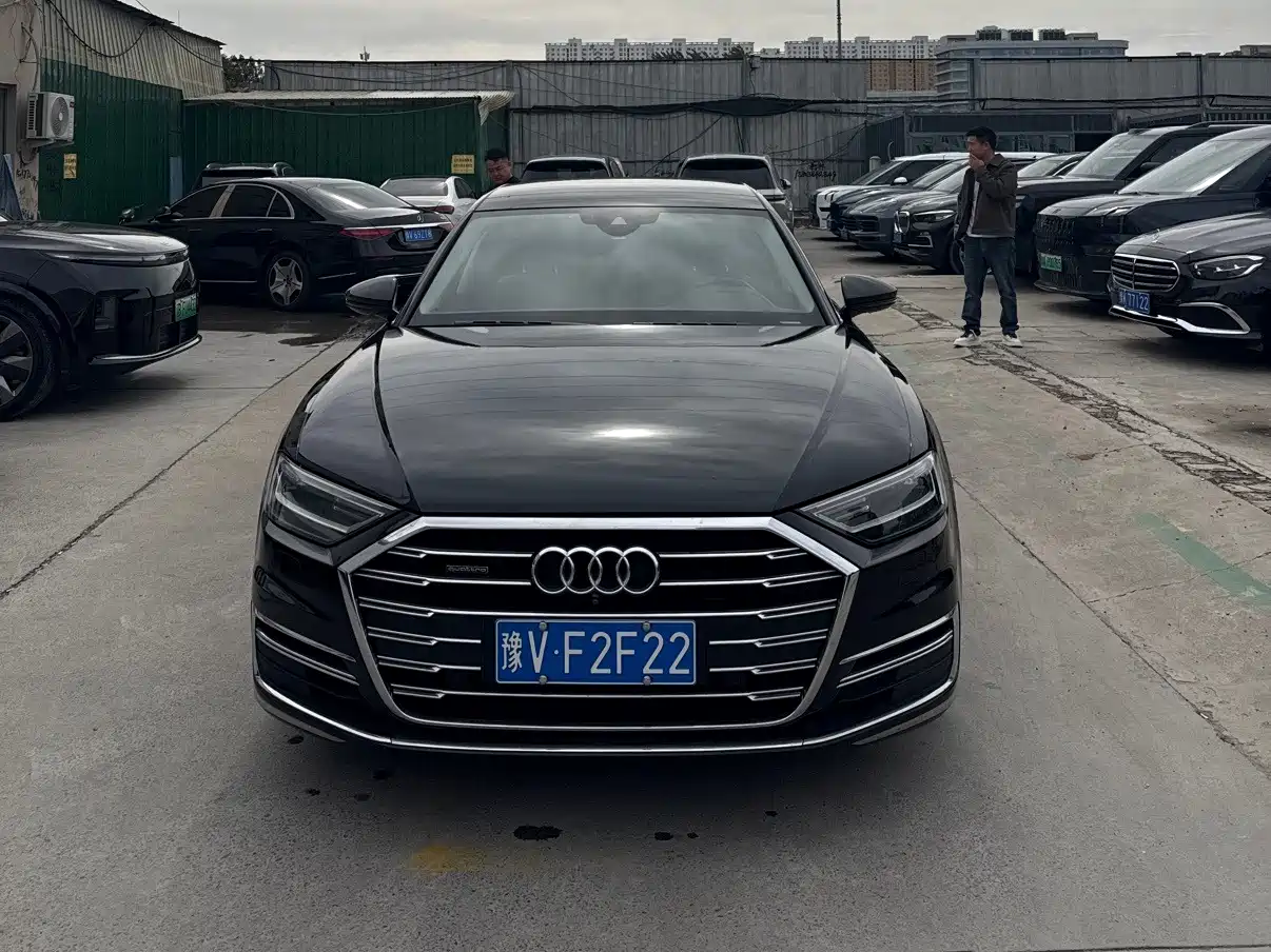 Audi A8