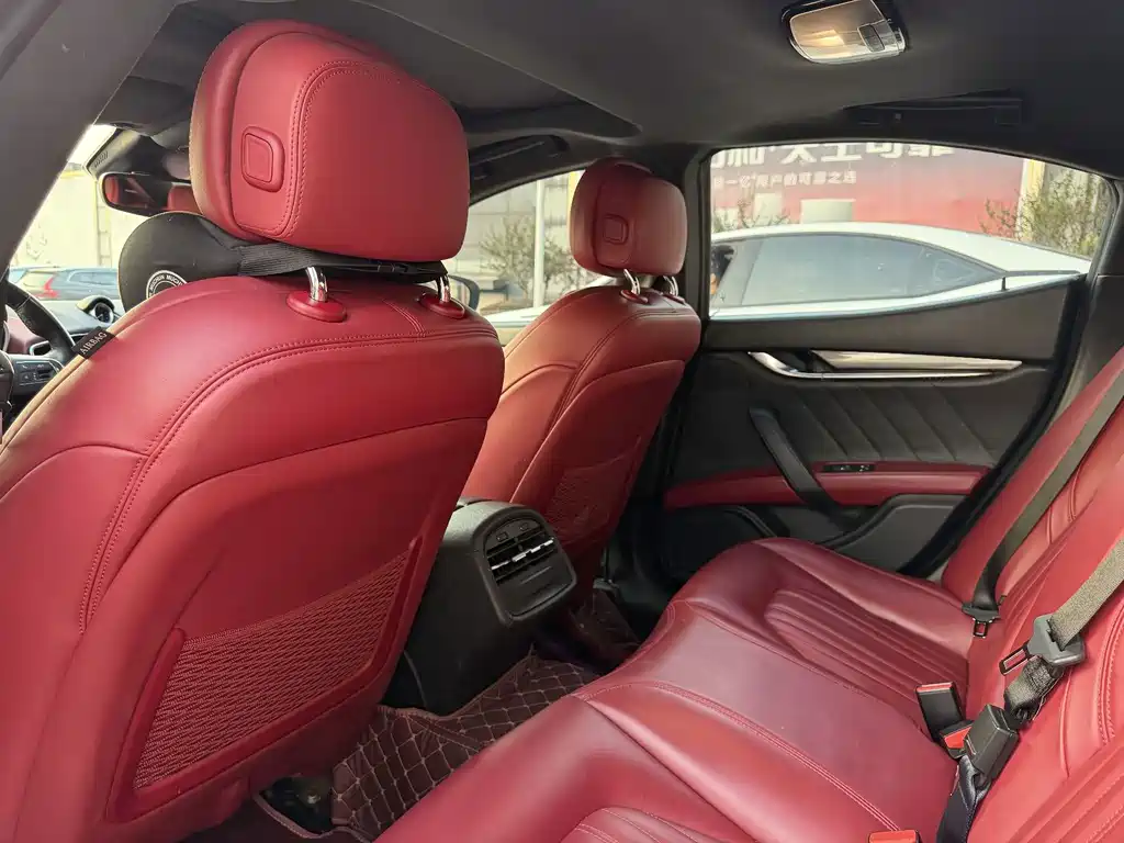 Maserati Ghibli — миниатюра 6
