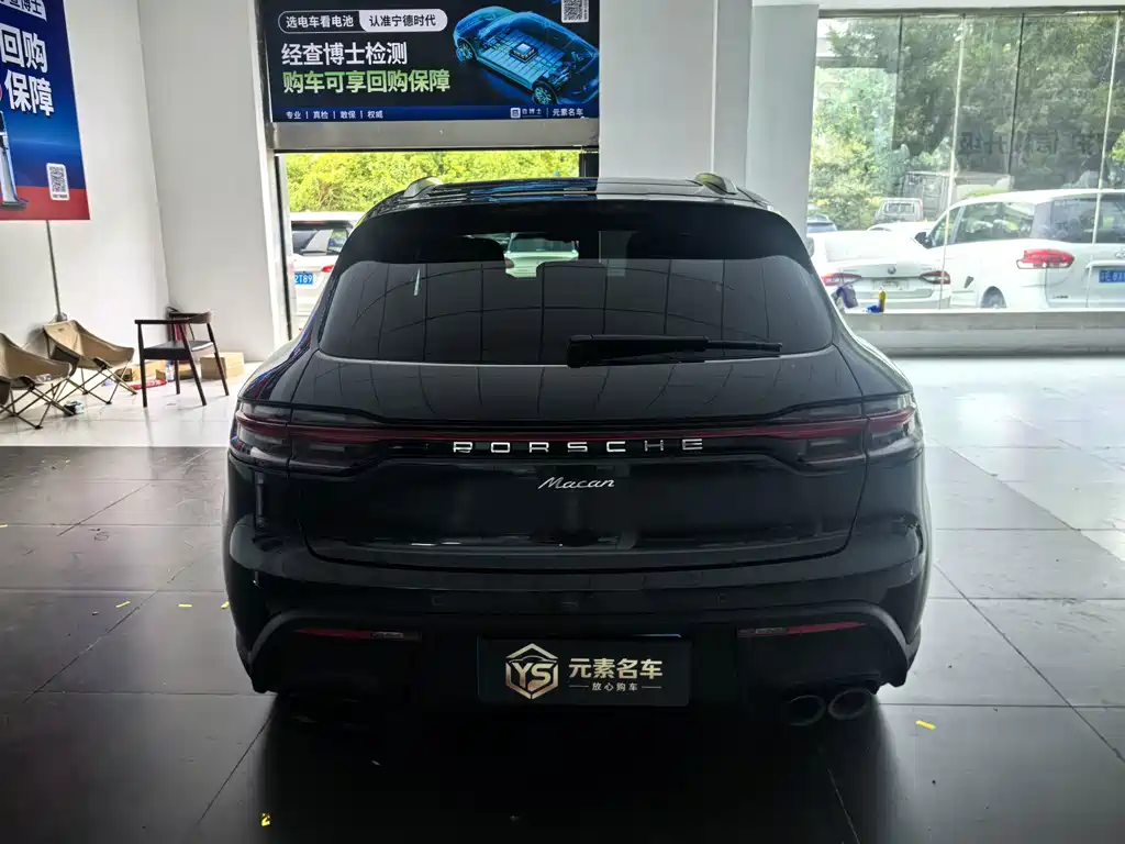 Porsche Macan — миниатюра 7