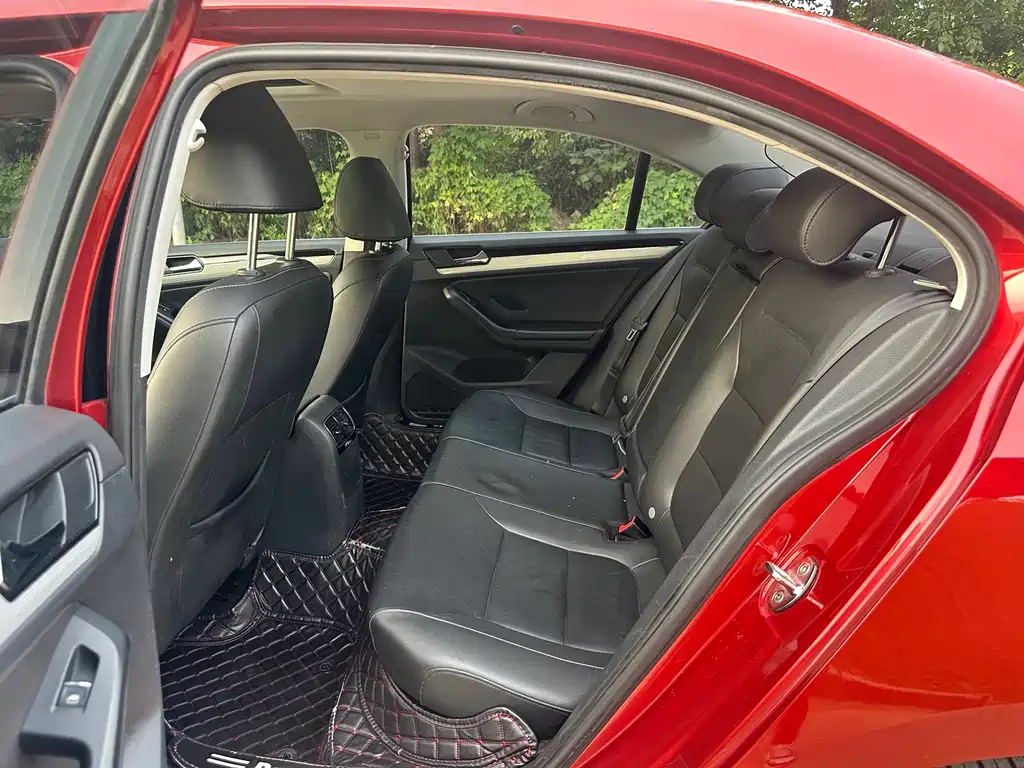 Volkswagen Sagitar — миниатюра 8