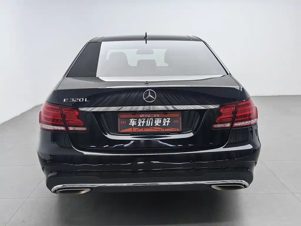 Mercedes-Benz E-Class — миниатюра 4