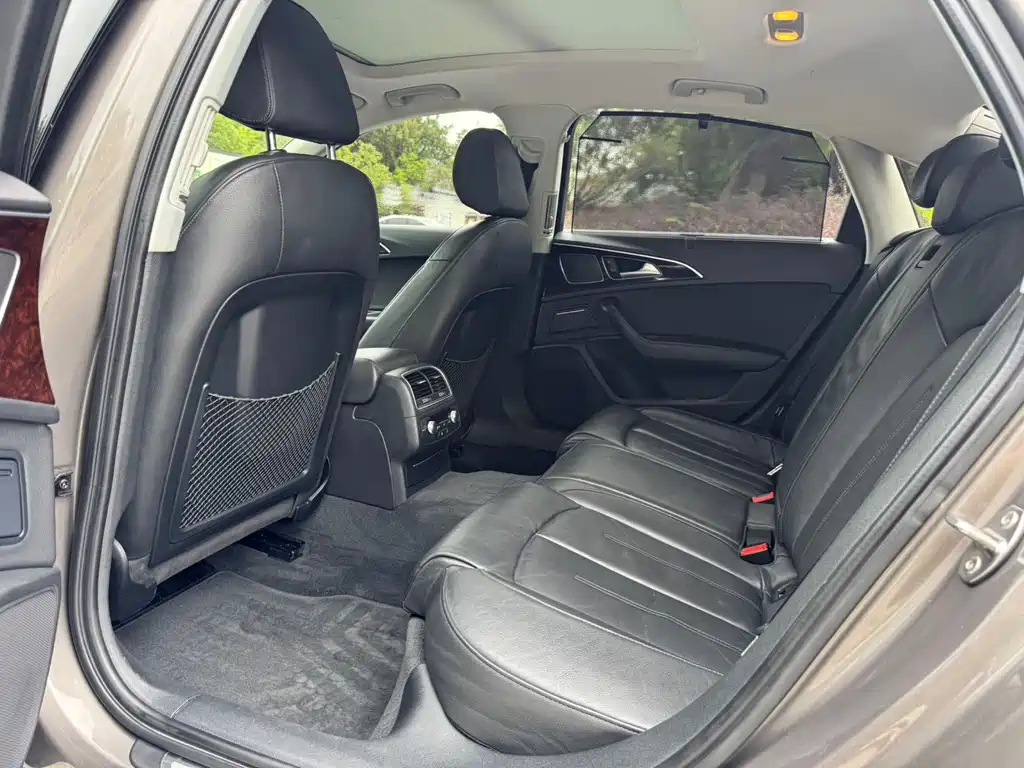 Audi A6L — миниатюра 12