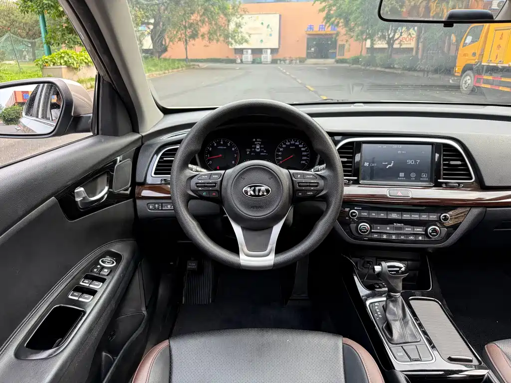 Kia K4 — миниатюра 16