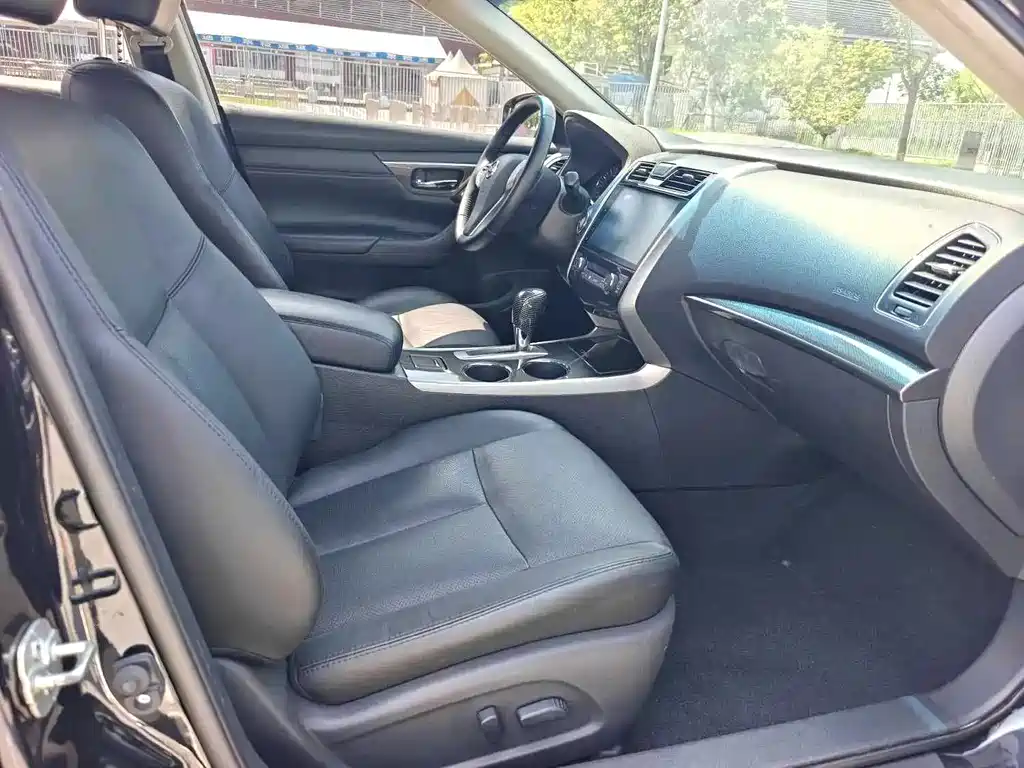Nissan Teana — миниатюра 5