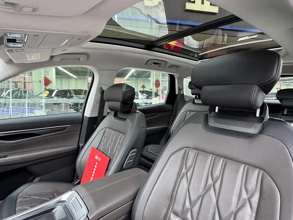 Ford Edge — миниатюра 10