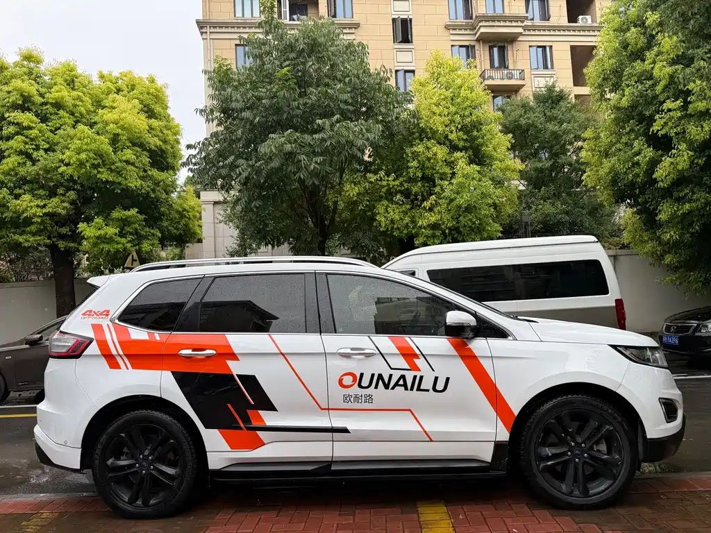 Ford Edge — миниатюра 3