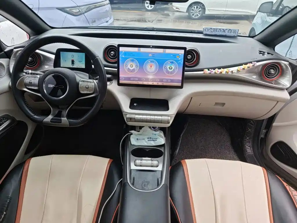 BYD Dolphin — миниатюра 13