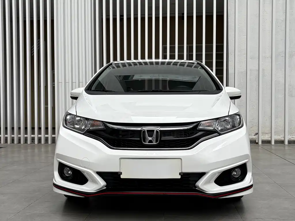 Honda Fit 2018 1.5L CVT +