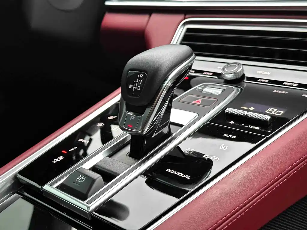 Porsche Panamera — миниатюра 7