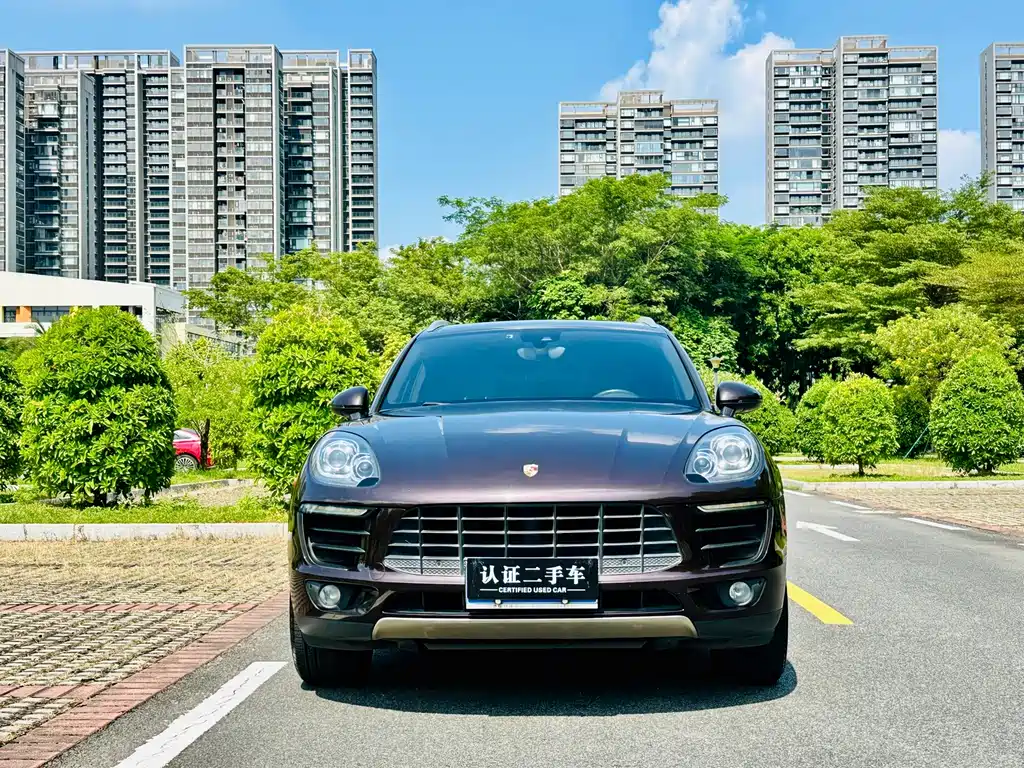 Porsche Macan — миниатюра 3