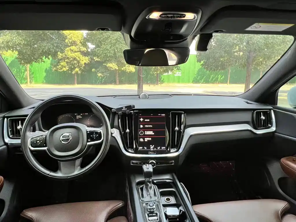 Volvo S60 — миниатюра 6