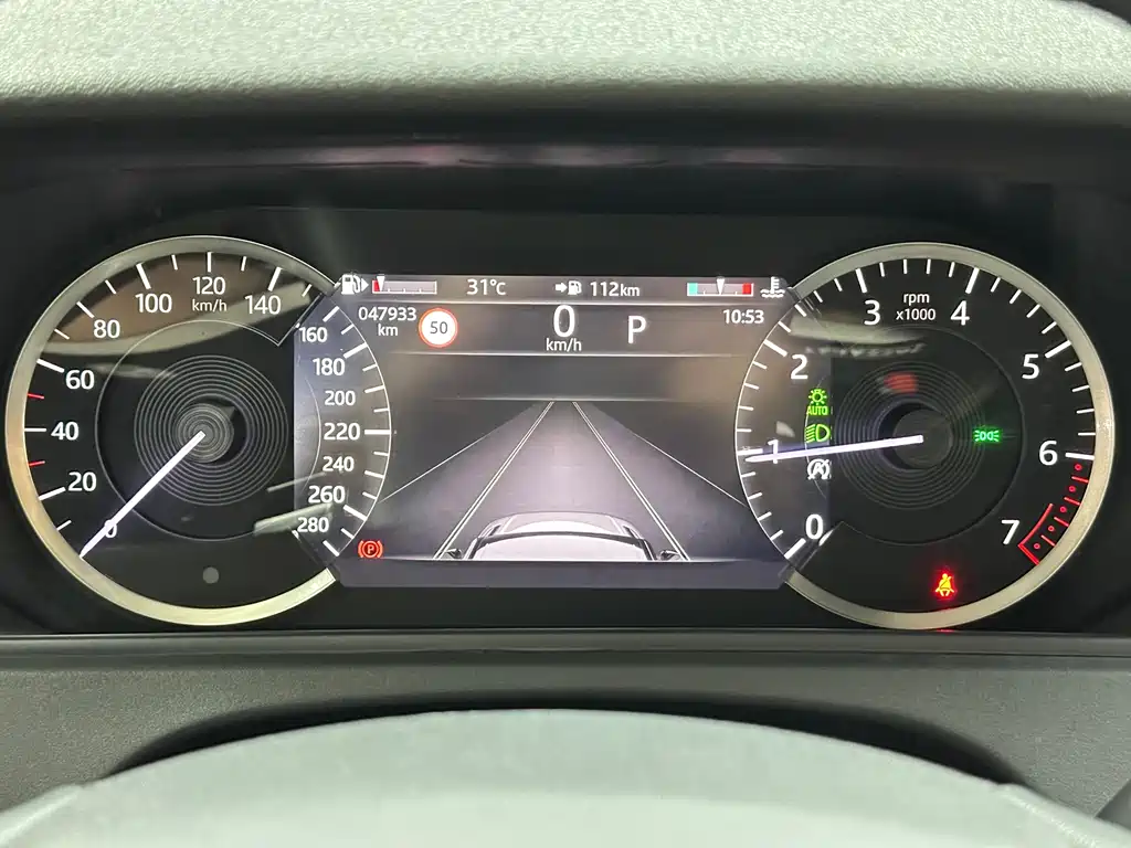 Land Rover Velar — миниатюра 18
