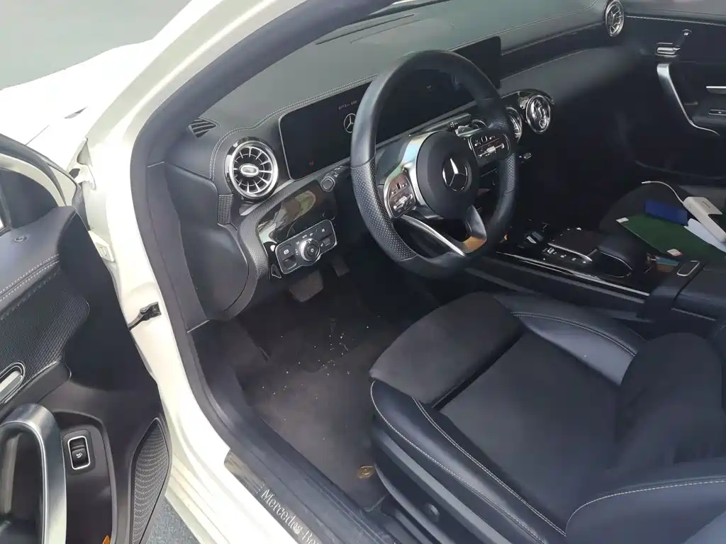 Mercedes-Benz A-Class — миниатюра 14