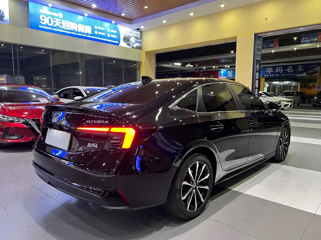 Honda Integra — миниатюра 6