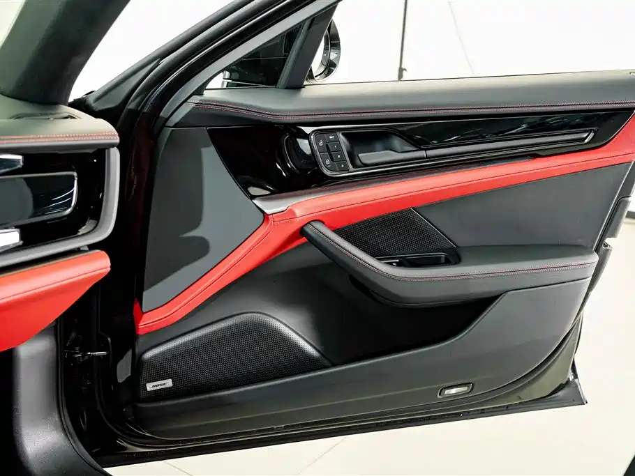 Porsche Panamera — миниатюра 16