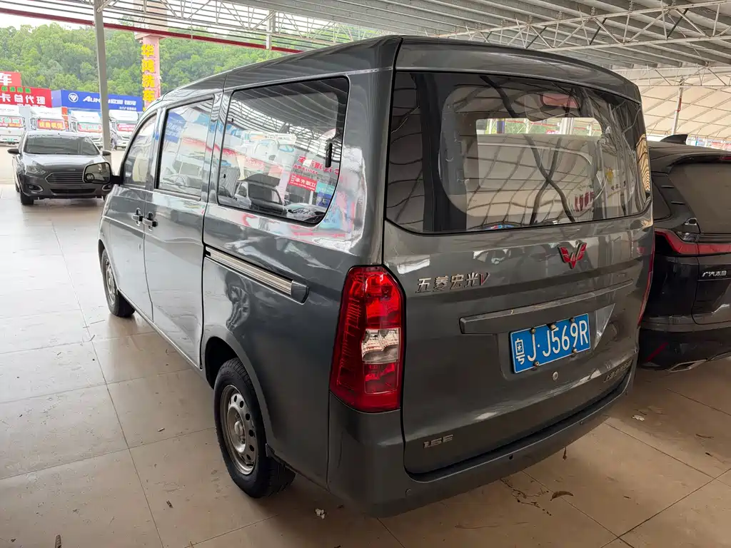 Wuling Rongguang V — миниатюра 20