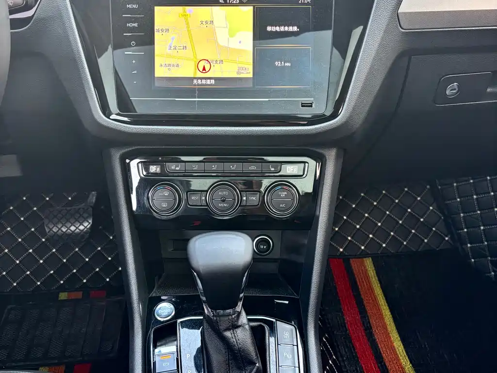 Volkswagen Tiguan L L 2019 330TSI AT Luxury VI