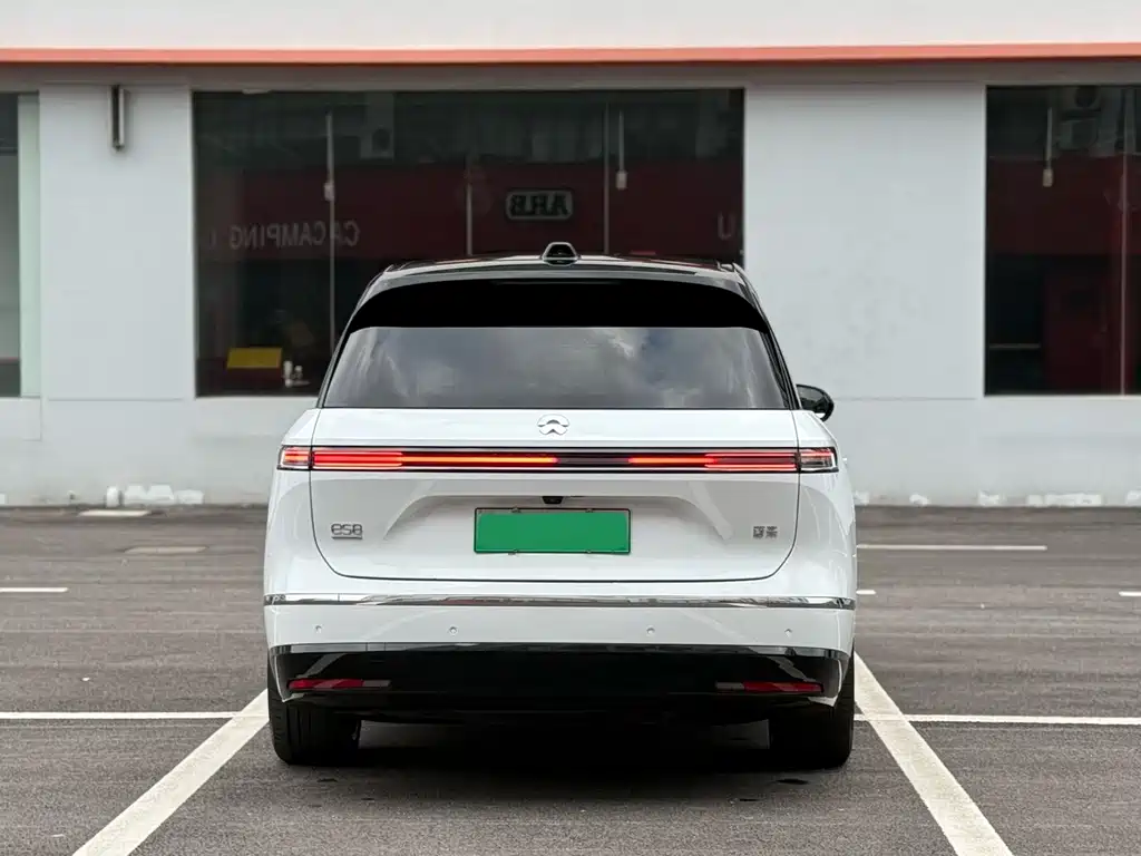 NIO ES8 — миниатюра 6