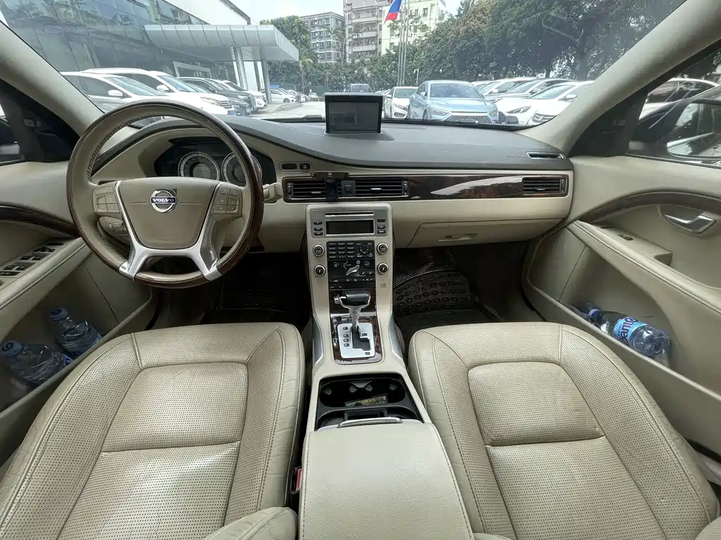 Volvo S80L — миниатюра 13