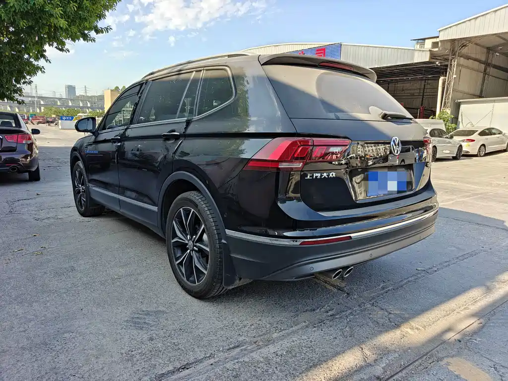 Volkswagen Tiguan L — миниатюра 3