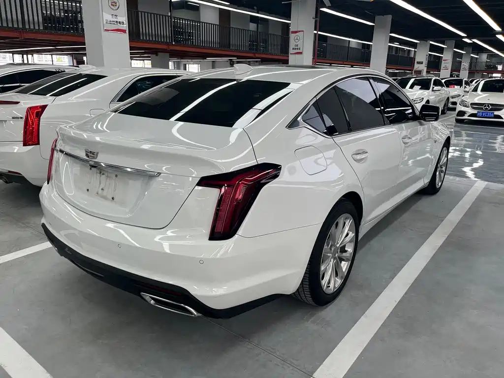 Cadillac CT5 — миниатюра 8