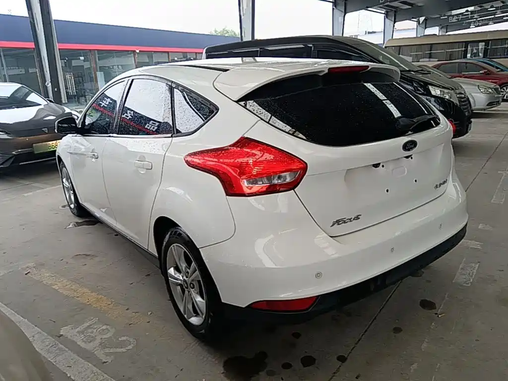 Ford Focus — миниатюра 5