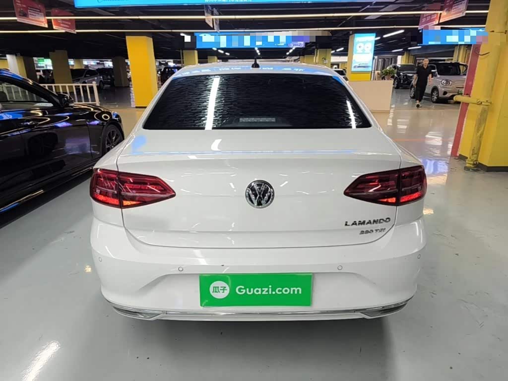 Geely Binyue 1.4 л 2021 г. Белый, пробег 38400 км