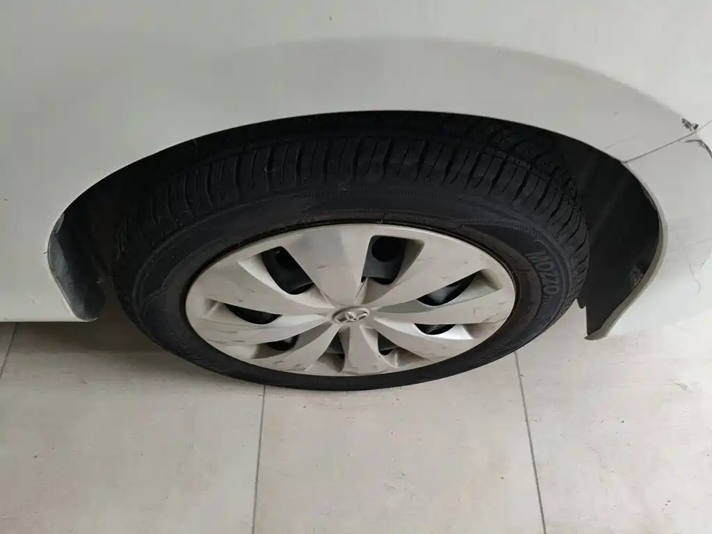 Toyota Yaris L — миниатюра 24