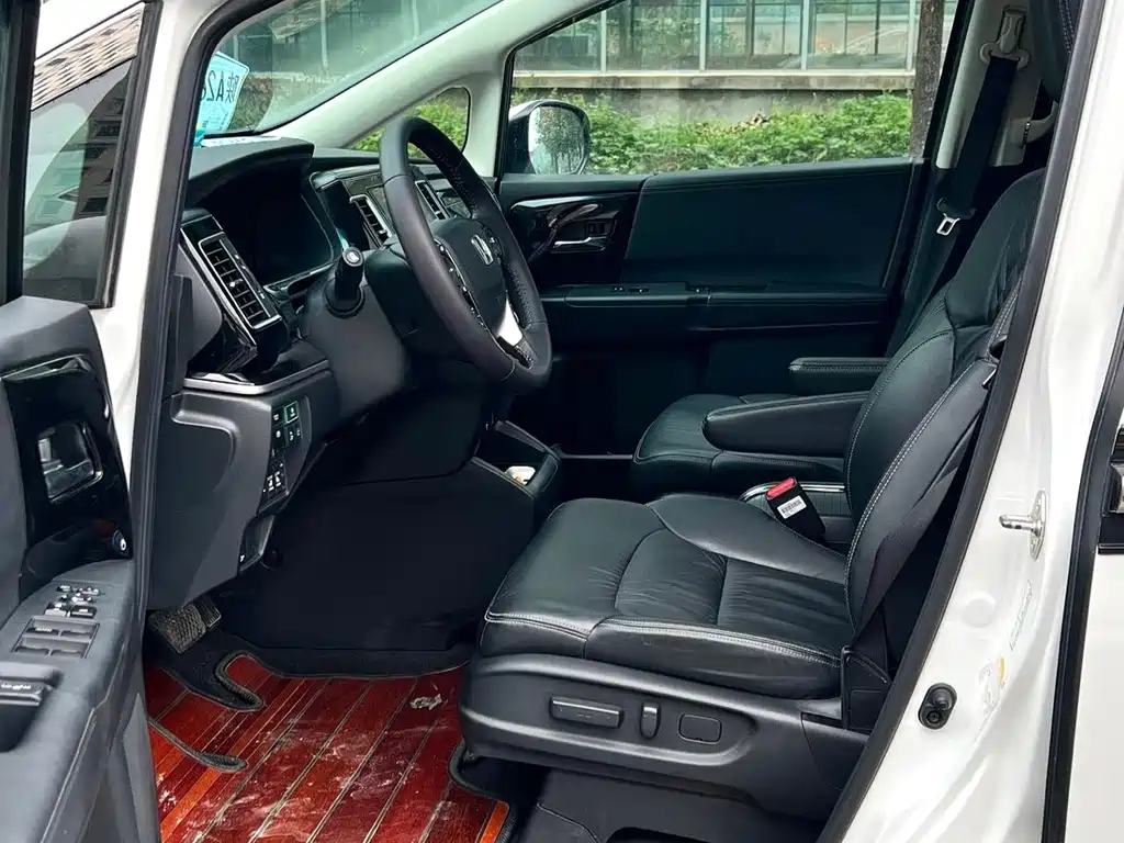 Honda Elysion — миниатюра 6