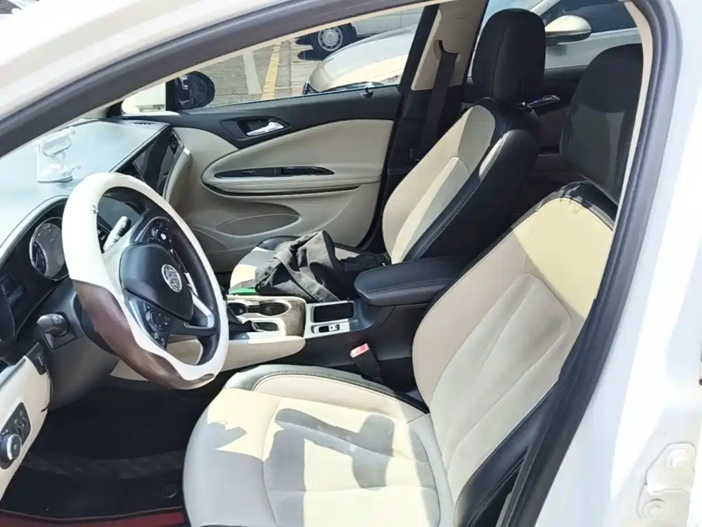 Buick Verano — миниатюра 20