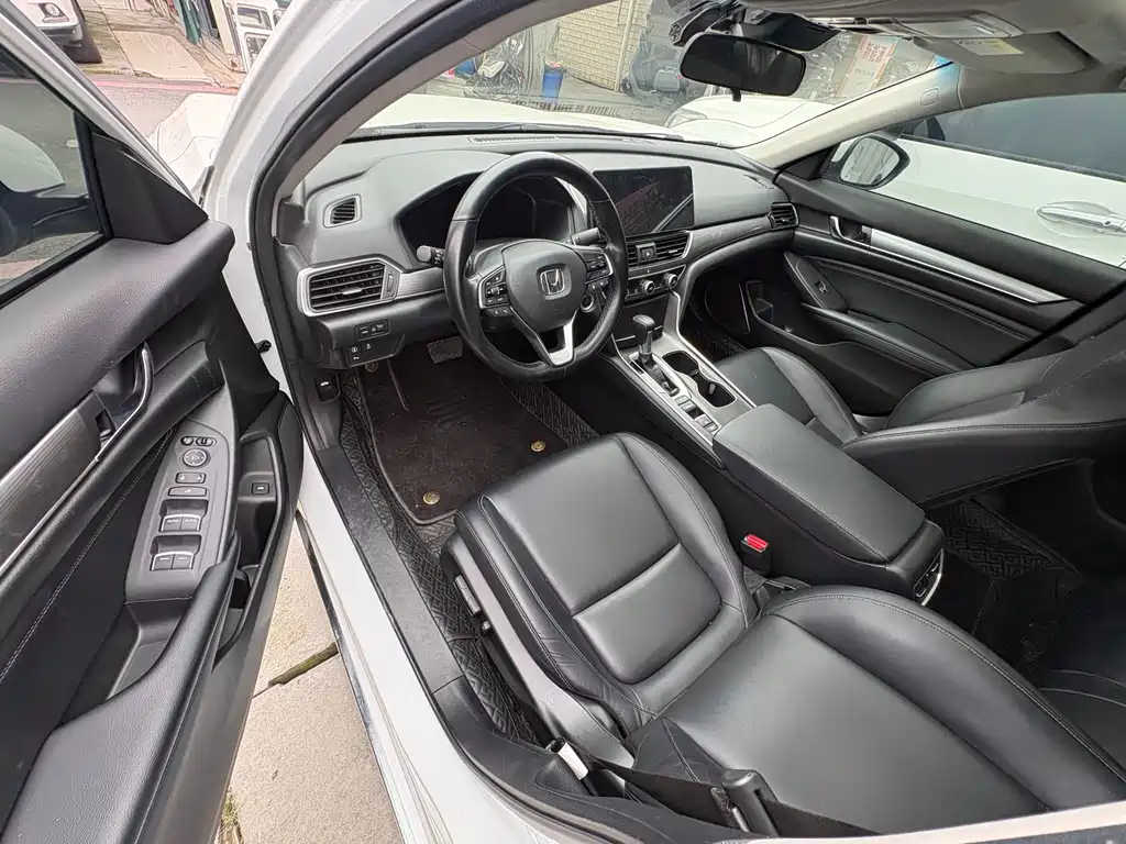 Honda Accord — миниатюра 4
