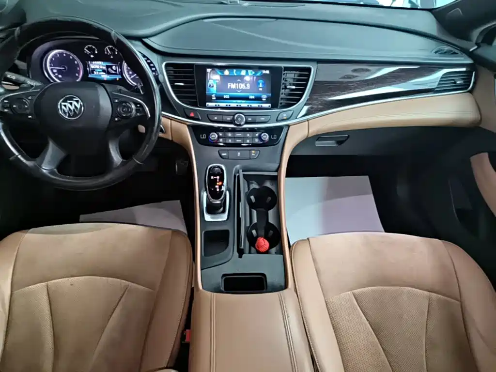 Buick LaCrosse — миниатюра 13