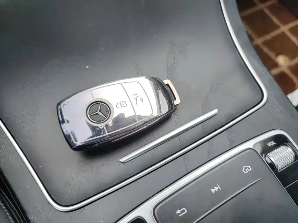 Mercedes-Benz C-Class — миниатюра 9
