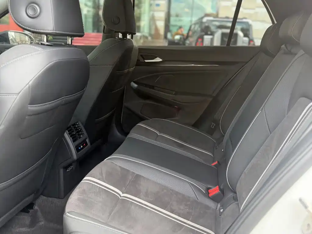 Volkswagen Golf — миниатюра 11