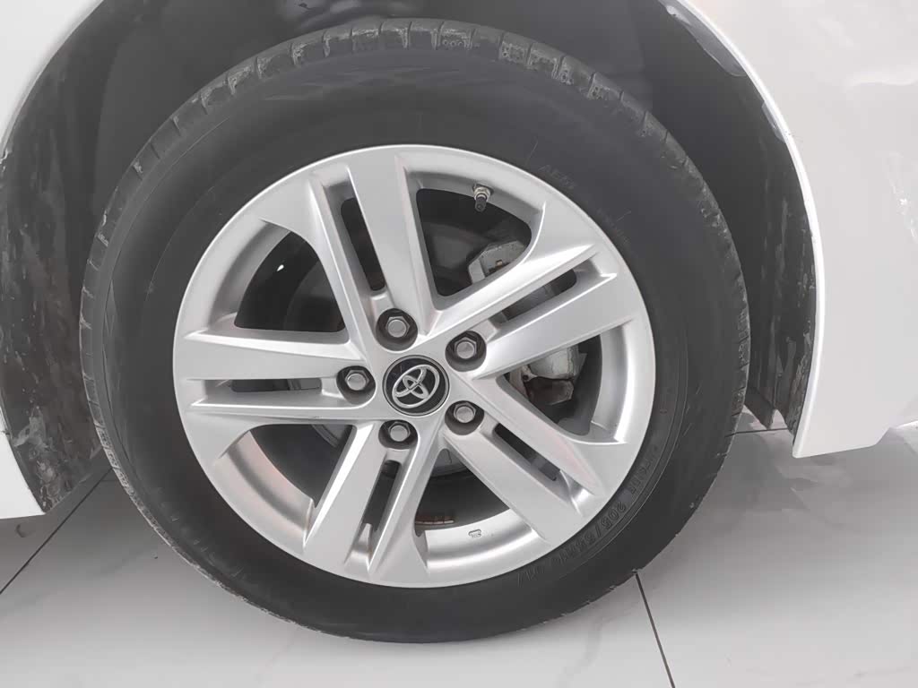 Toyota Levin 1.2 л 2022 г. Белый, пробег 29000 км