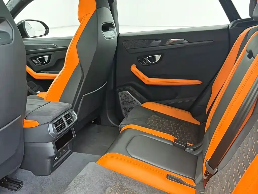 Lamborghini Urus — миниатюра 6