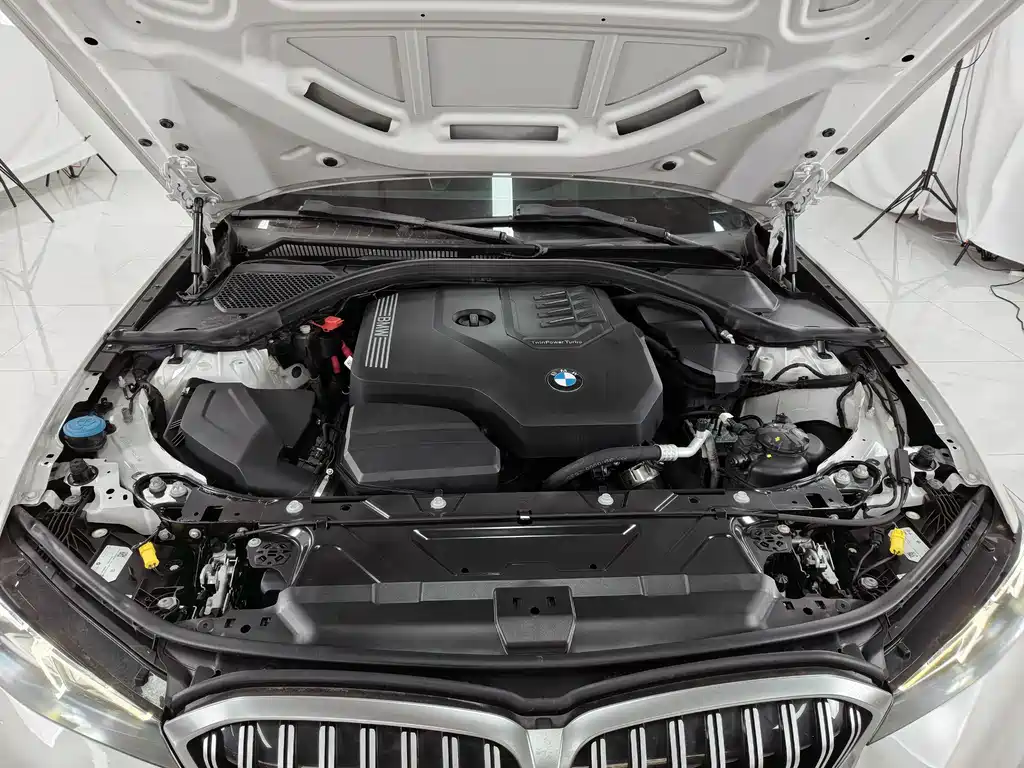 BMW 3 Series — миниатюра 19
