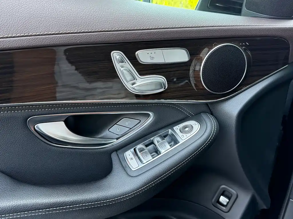 Mercedes-Benz GLC — миниатюра 14