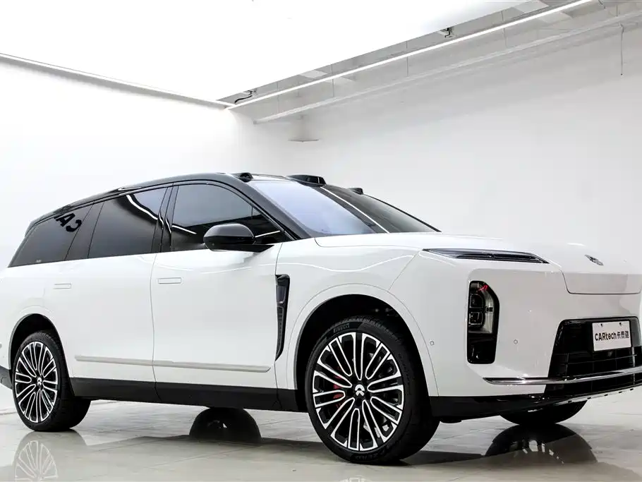 NIO ES8 2026 мест Executive