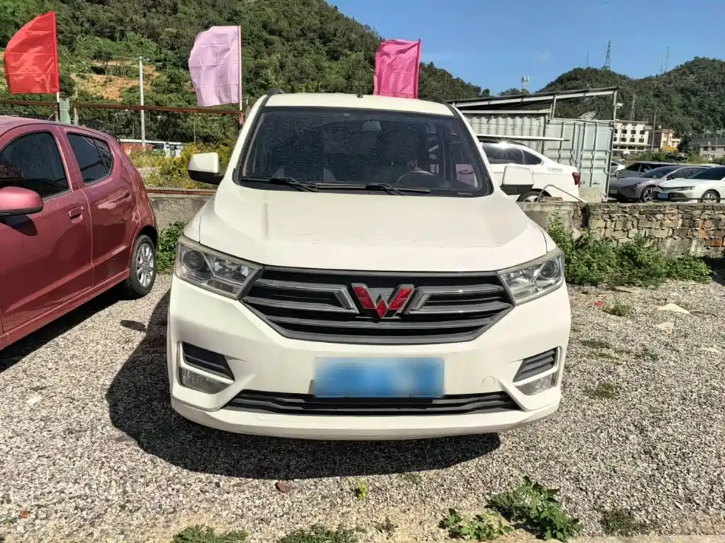 Wuling Hongguang — миниатюра 3