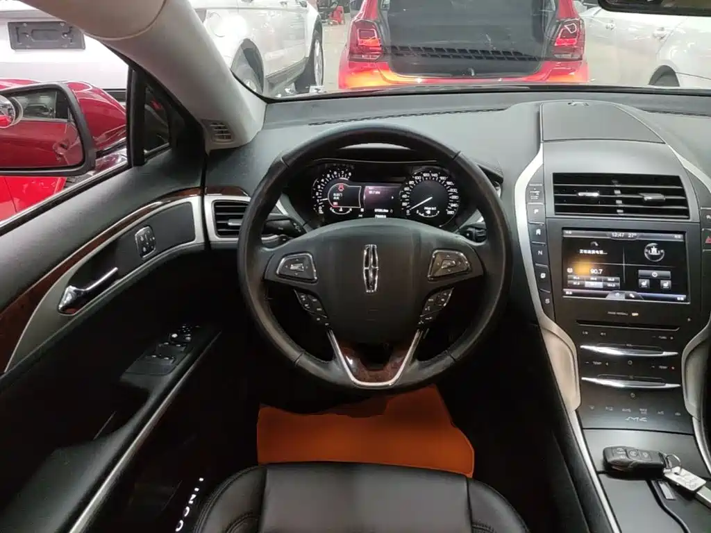 Lincoln MKZ — миниатюра 11